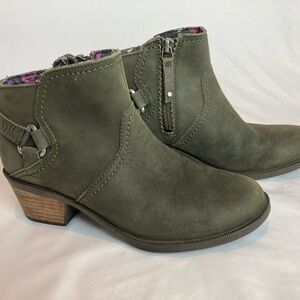 Teva Olive Green Ankle Boots with Side Zipper